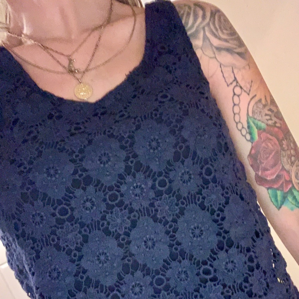 Tank top - Picture 2 of 3